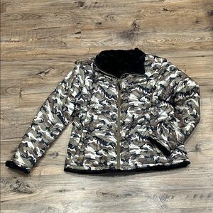 Pulse REVERSIBLE Camouflage & Black Puffer Jacket
